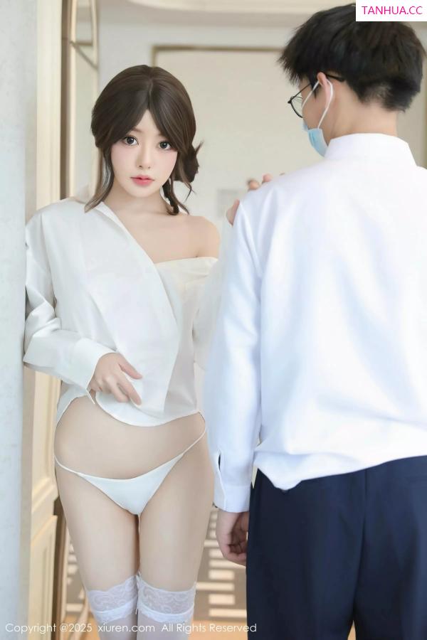   [XiuRen]高清写真图 2025.03.18 No.10036 桃妖夭 丝袜美腿第2张图片